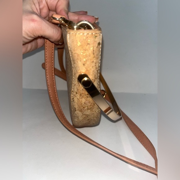 MADISON WEST Cork Crossbody W/ Handle Bag Vegan Leather Tan/Gold 3 Pocket - Picture 5 of 8